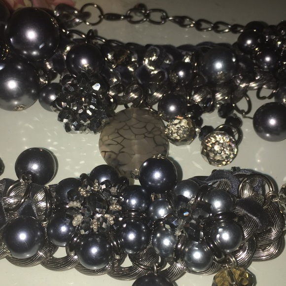 Women’s Necklace and bracelet set - Picture 6 of 6